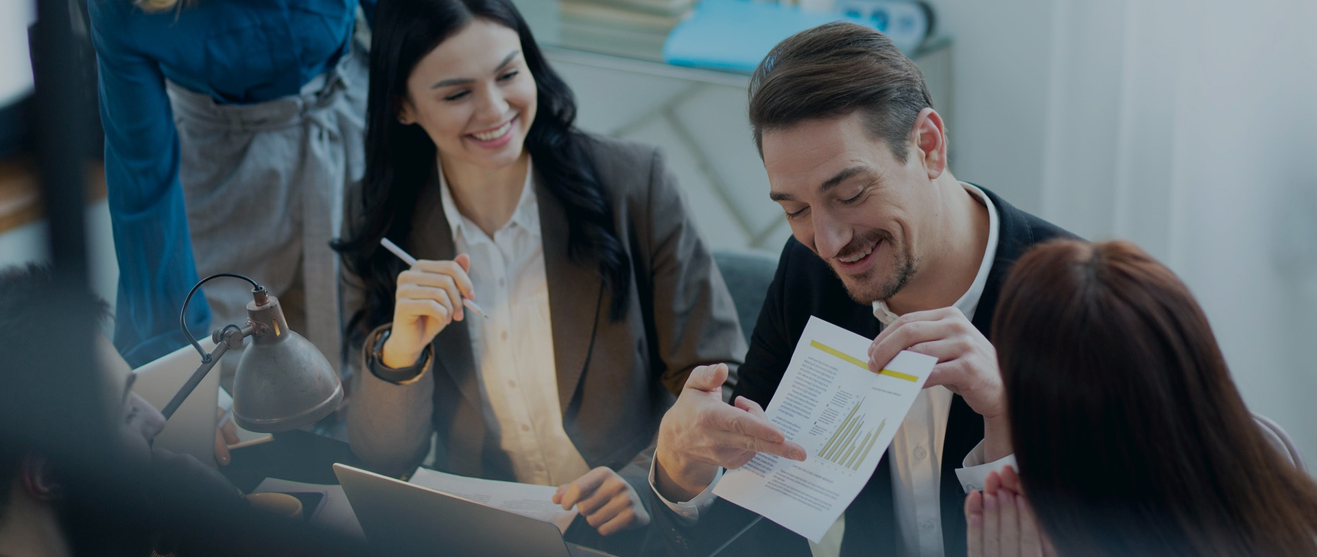 為企業(yè)提供咨詢及認(rèn)證，讓企業(yè)省時(shí)省心